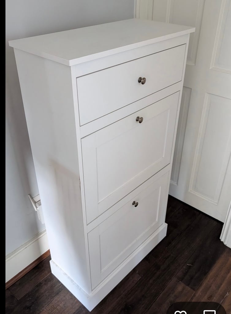 ✨ Deluxe White Shoe Cabinet – Modern & Compact Storage Solution