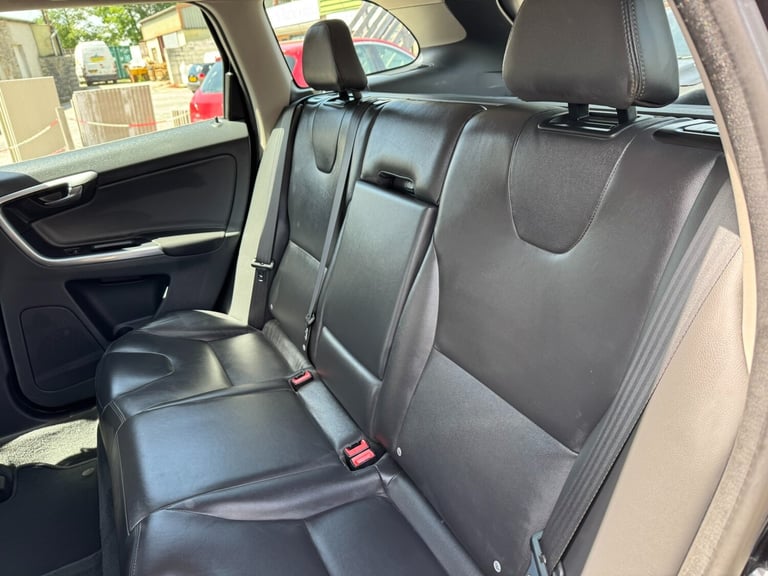 2015 Volvo XC60 D4 [190] SE Lux Nav 5dr ESTATE Diesel Manual