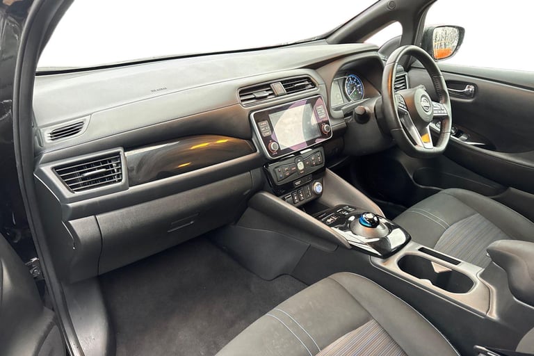 2022 Nissan Leaf 110kW N-Connecta 39kWh 5dr Auto Hatchback Electric Automatic