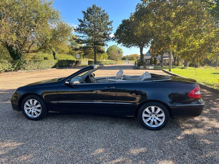 2006 Mercedes-Benz CLK 3.0 CLK280 Elegance Cabriolet 7G-Tronic 2dr CONVERTIBLE Petrol Automatic