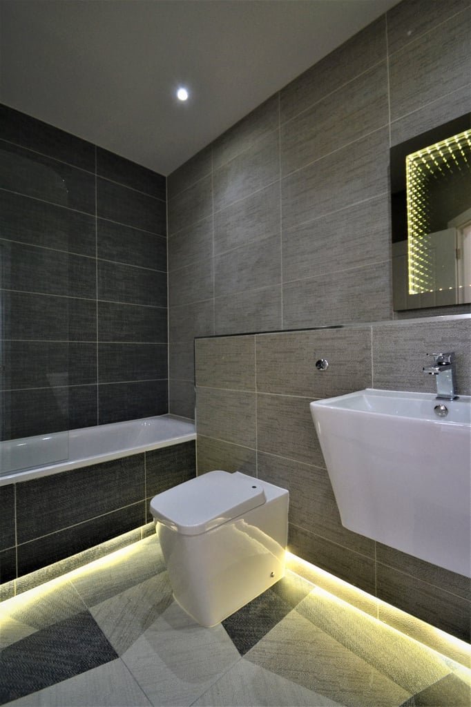 1 Bed Flat Available Near Ruislip Tube Station 