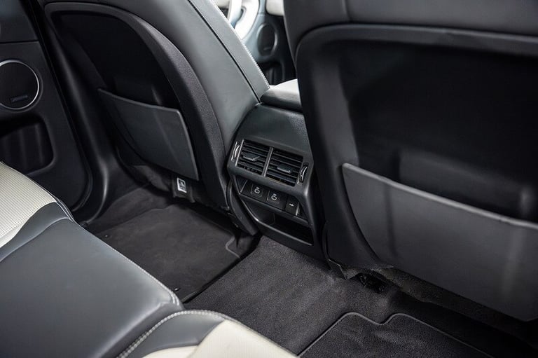 2024 Land Rover Discovery Sport P300e Dynamic HSE SUV HYBRID Automatic