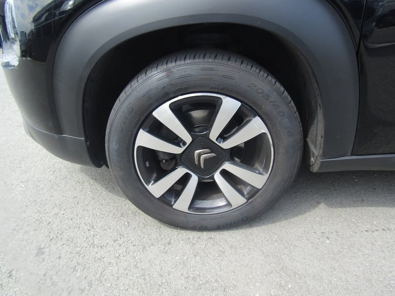 2021 Citroen C3 Aircross 1.2 PureTech 110 Shine 5dr - 1 Owner / Sat Nav Hatchback Petrol Manual
