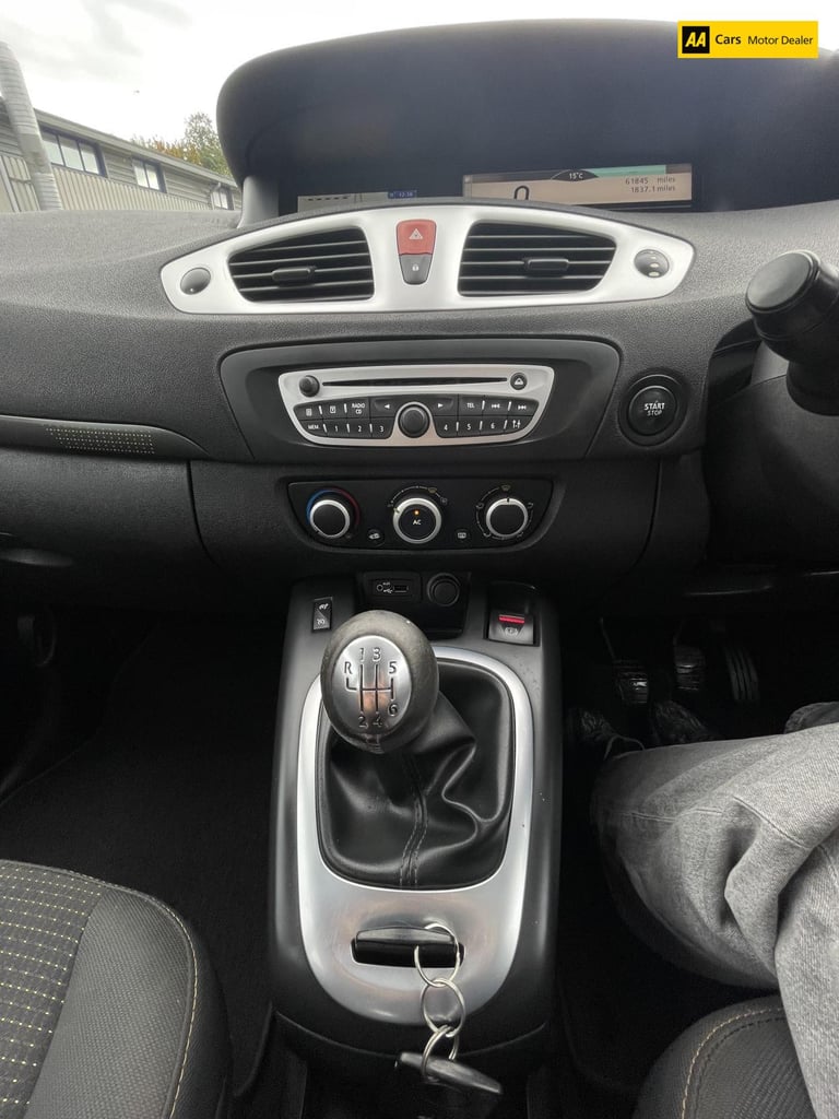 2010 Renault Scenic 1.5 dCi Dynamique TomTom MPV 5dr Diesel Manual Euro 4 (106 ps) MPV Diesel Manual