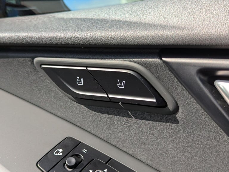  Kia Niro 64.8kWh 4 Auto 5dr Electric Automatic