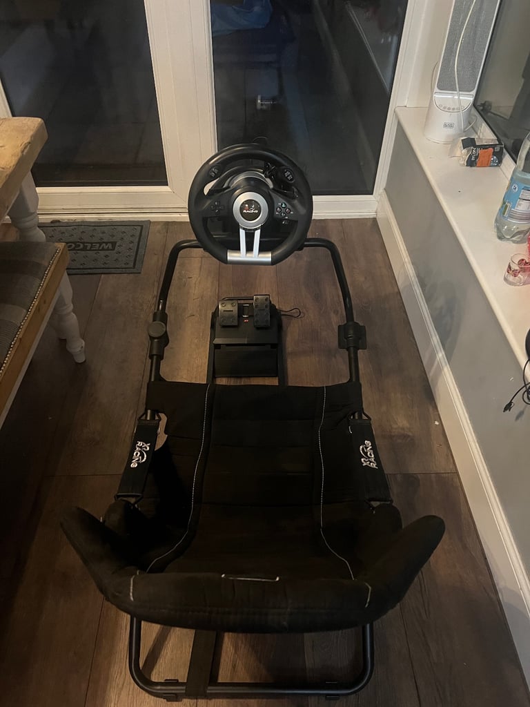 Full racing sim set up including console and games!