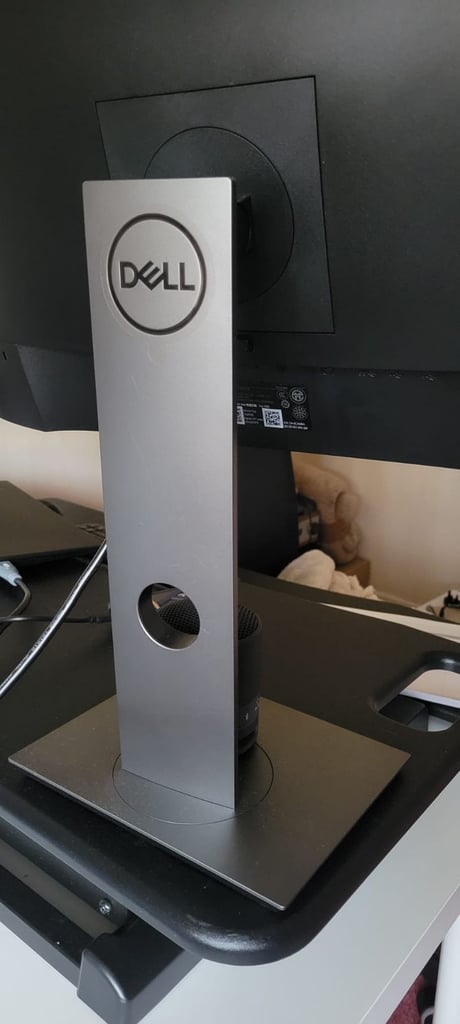 2x Dell Monitors P2219H