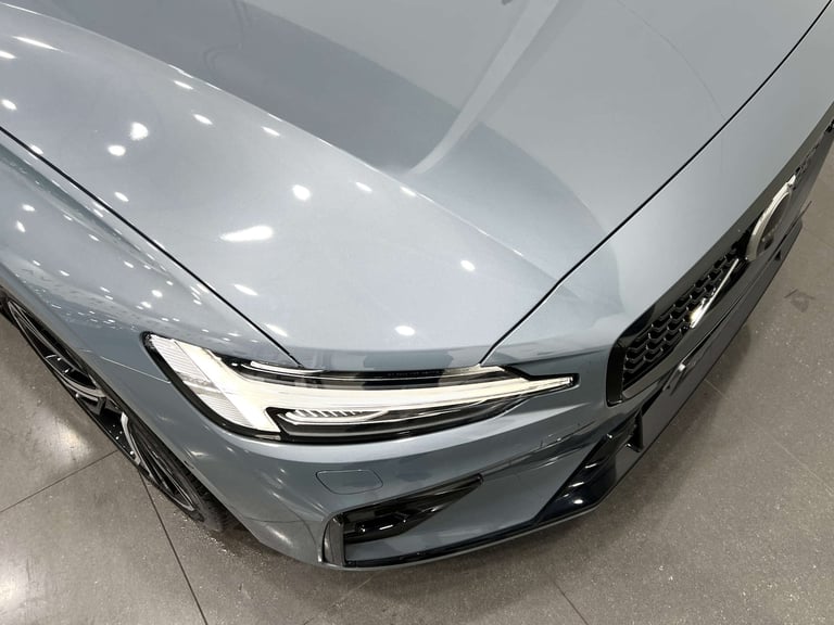 2023 Volvo V60 2.0 V60 Ultimate B4 MHEV Auto 5dr Estate Hybrid Automatic