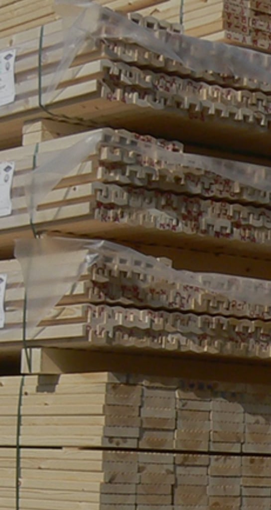 Timber fencing capping 