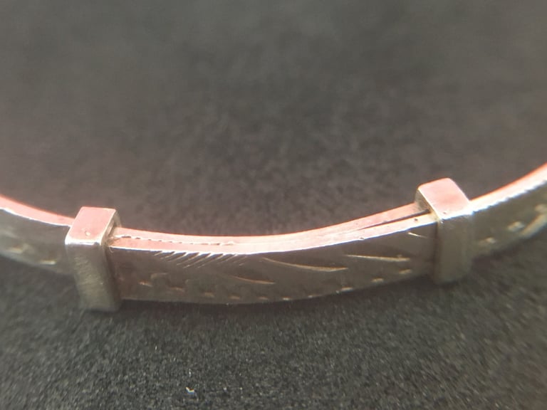 925 Sterling Silver Vintage Baby’s Expandable Bangle Bracelet 