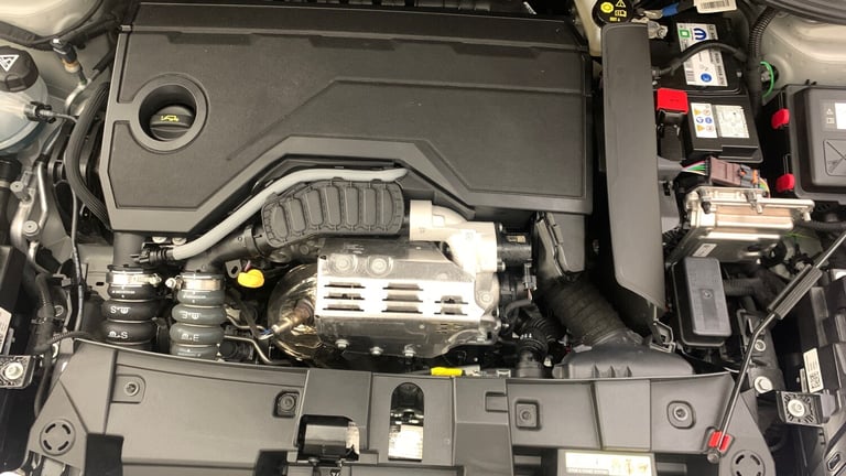 2024 Fiat 600 1.2 MHEV SUV 5dr Petrol Hybrid e-DCT Euro 6 (s/s) (100 ps) SUV Hybrid Automatic