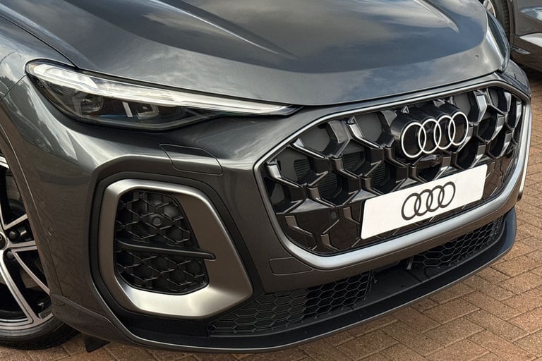 2025 Audi Q5 2.0 TDI S line S Tronic quattro Euro 6 (s/s) 5dr SUV Automatic