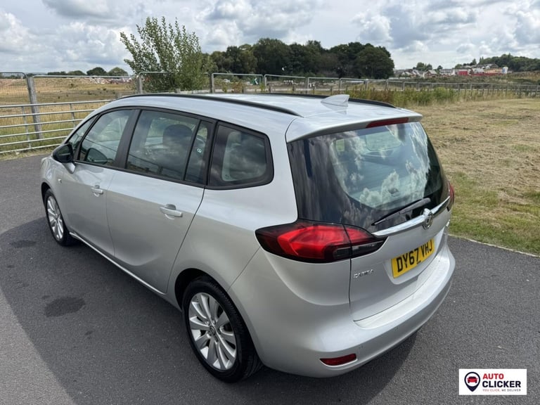 2017 Vauxhall Zafira Tourer 1.6 CDTi ecoFLEX Design MPV 5dr Diesel Manual Euro 6 (s/s) (134 ps) M...