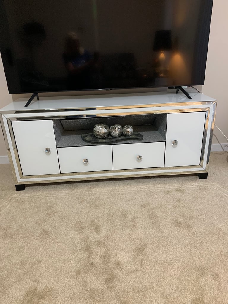 image for White Gloss Glass TV Unit