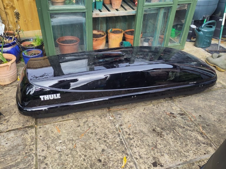 Ocean 600 330L Roof Box - collection in person only