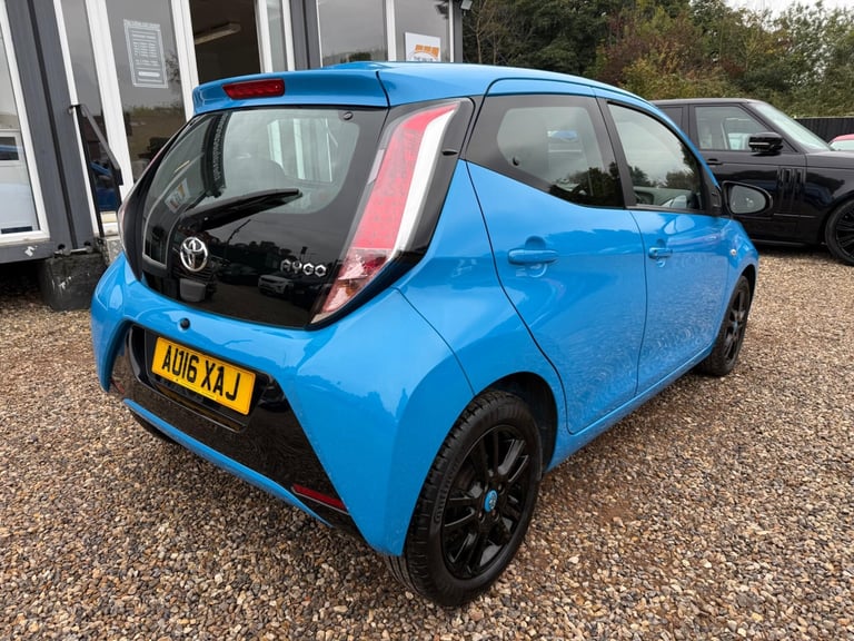 2016 Toyota AYGO 1.0 VVT-i x-cite x-shift Euro 6 5dr HATCHBACK Petrol Automatic