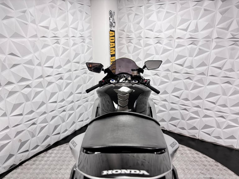 2010 Honda CBR00 | *WARRANTY PROVIDED*