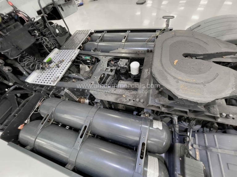 2021 (71) IVECO STRALIS NP 460 GAS 4X2