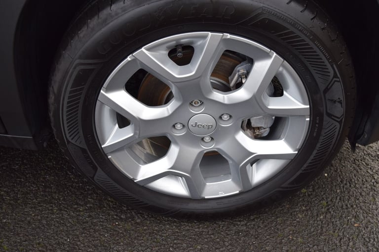 2024 Jeep AVENGER 115kW Altitude 54kWh 5dr Auto HATCHBACK Electric Automatic