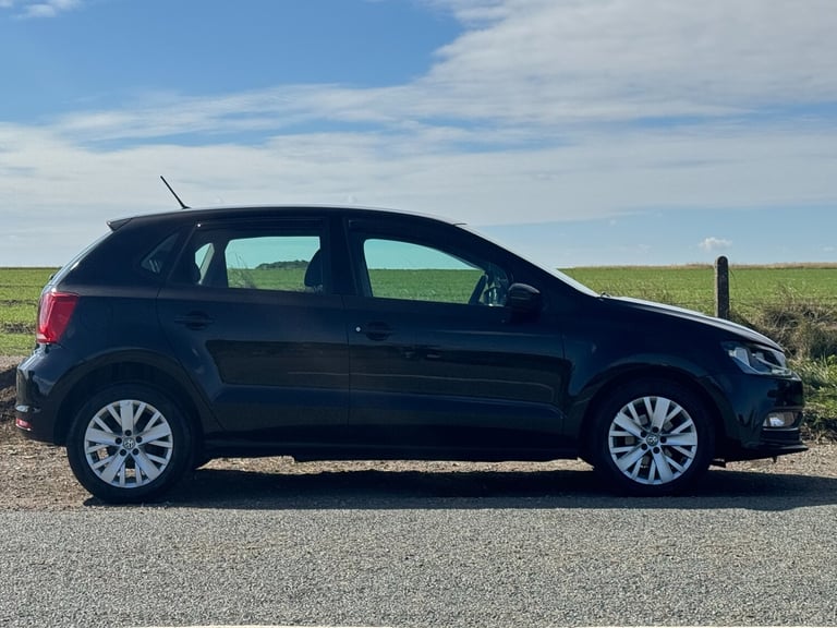 2015 Volkswagen Polo 1.0 SE 5dr HATCHBACK Petrol Manual
