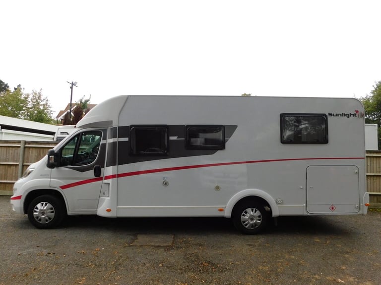 2018 SUNLIGHT T69L 4 Berth Low Line Motorhome Fiat Ducato 2.3 M/Jet 130 DIESEL Manual