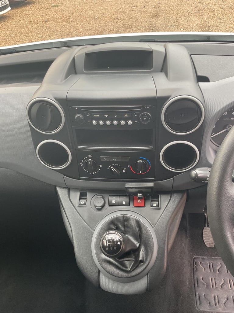 2015 Citroen Berlingo 1.6 HDi 750 LX L2 6dr PANEL VAN Diesel Manual