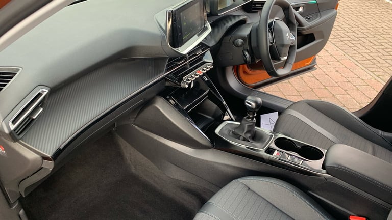 2022 Peugeot 2008 1.5 BlueHDi Allure Premium SUV 5dr Diesel Manual Euro 6 (s/s) (110 ps) SUV Dies...