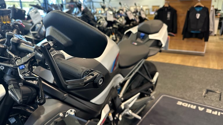 2025 BMW M3 M 1000 R M Comp Pack (25MY) SPORTS PETROL Manual