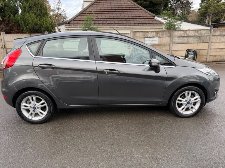 2016 Ford Fiesta 1.0T EcoBoost Zetec Hatchback 5dr Petrol Powershift Euro 6 (100 ps) Hatchback Pe...