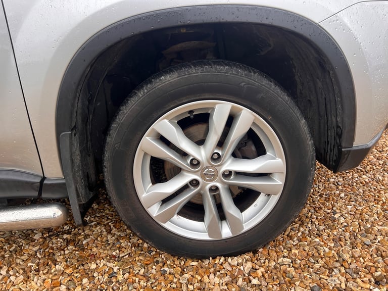 2011 Nissan X-Trail 2.0 dCi Acenta SUV 5dr Diesel Manual 4WD Euro 5 (173 ps)