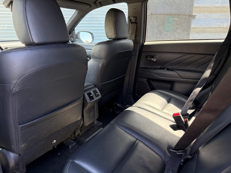 2019 68 MITSUBISHI OUTLANDER HYBRID PETROL + ELECTRIC DAMAGED REPAIRABLE SALVAGE