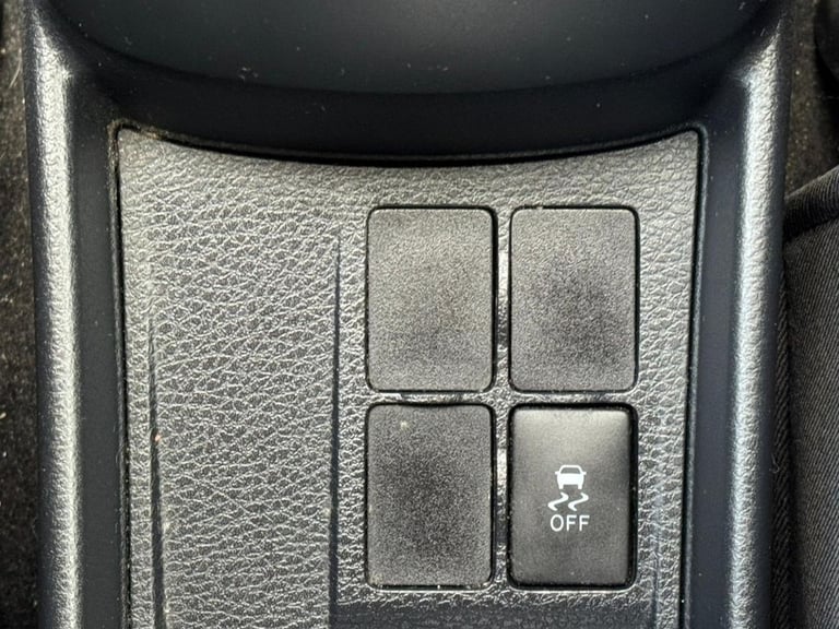 2015 65 TOYOTA YARIS 1.4 D-4D ICON HATCHBACK 5DR DIESEL MANUAL EURO 6 (90 PS) DI