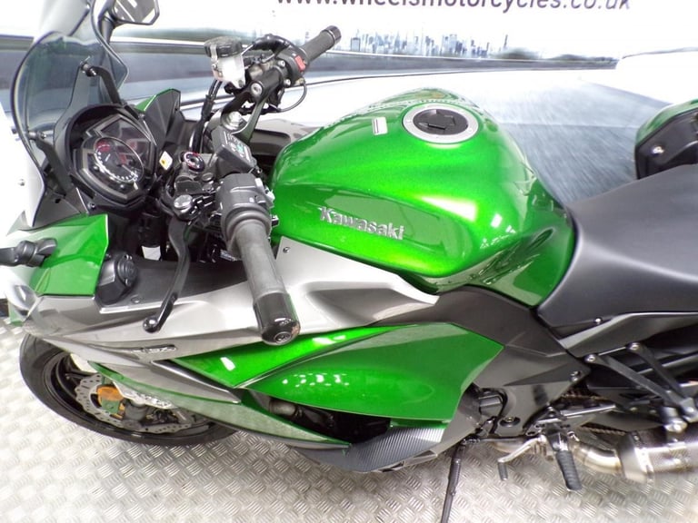 2019 KAWASAKI Z1000SX PERFORMANCE TOURER