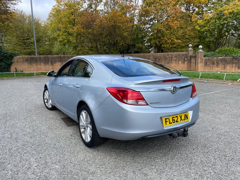 Vauxhall, INSIGNIA, Hatchback, 2012, Manual, 1796 (cc), 5 doors