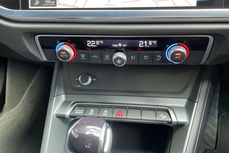 2025 Audi Q3 1.5 TFSI CoD 35 Black Edition SUV 5dr Petrol S Tronic Euro 6 (s/s) (150 ps) ESTATE P...