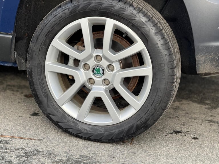 2011 Skoda Yeti 2.0 TDI Elegance DSG 4WD Euro 5 5dr HATCHBACK Diesel Automatic