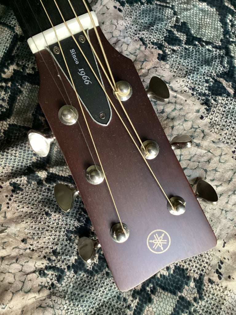 Yamaha Red Label FS3 A.R.E. Acoustic Guitar