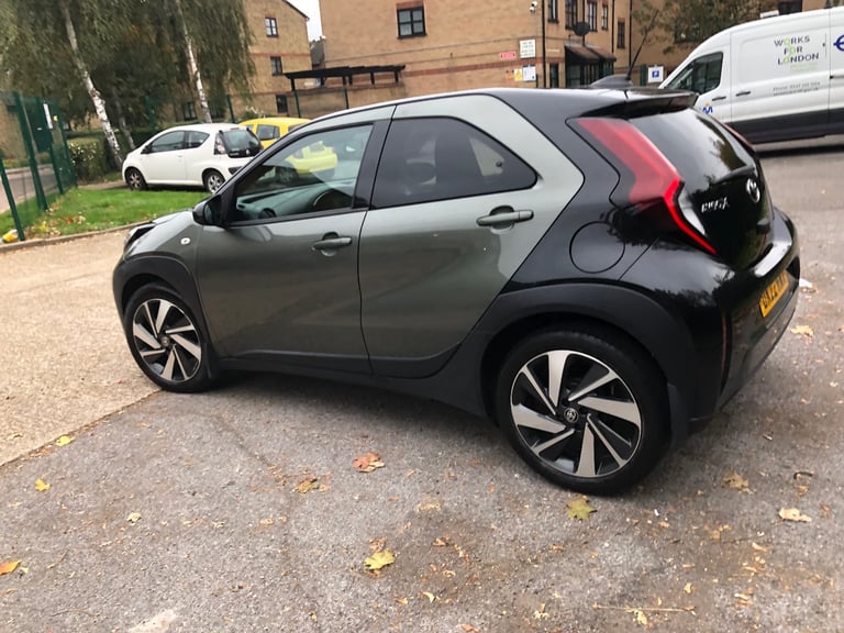 Toyota, AYGO X, EDGE, VVT-I, 2022, Manual, 998 (cc), 5 doors