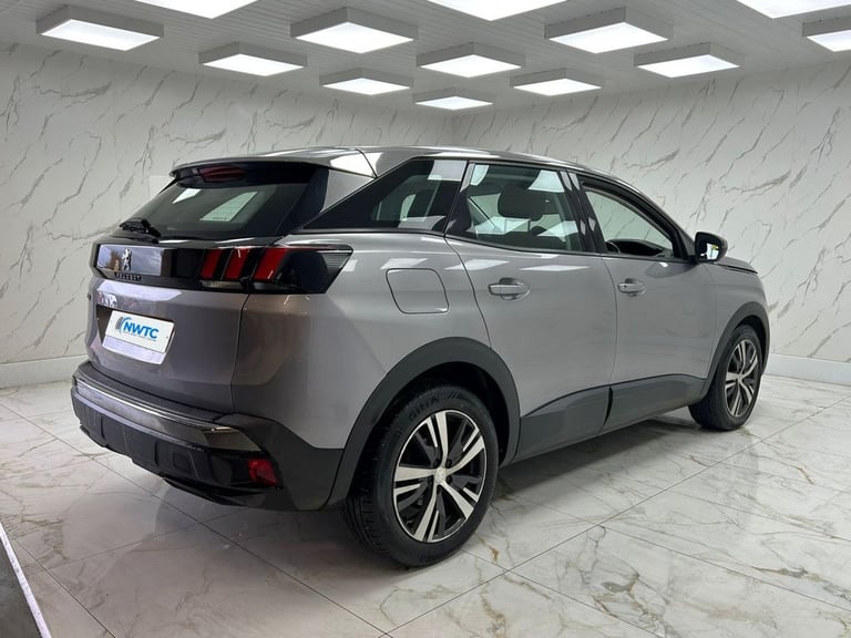 2018 Peugeot 3008 1.2 PureTech Active SUV 5dr Petrol Manual Euro 6 (s/s) (130 ps) F/S/H!! 2 F HAT...