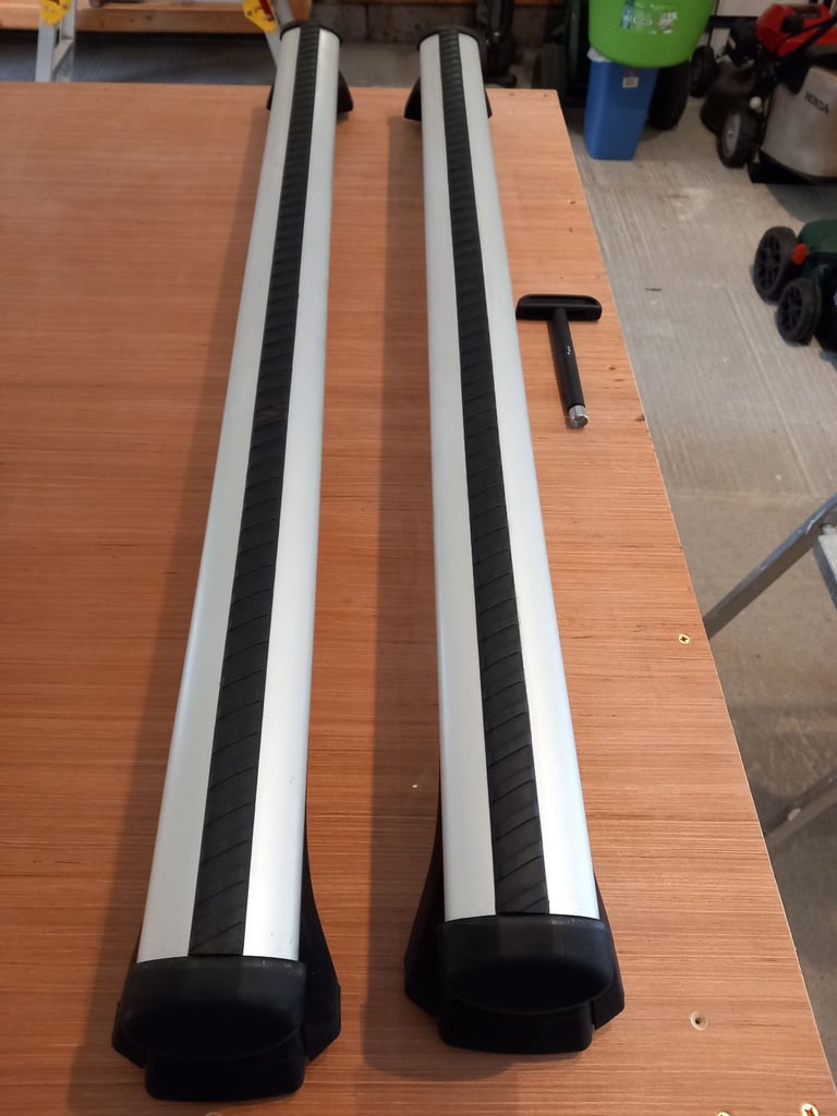 Audi A4 Avant Roof Bars