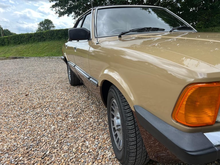 Ford Cortina MKV 1.6 Ghia 1980 31k - Walk Around Video