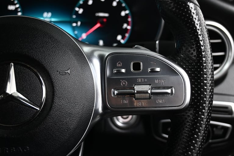 2019 Mercedes-Benz C Class 2.0 C300 AMG Line (Premium) G-Tronic+ Euro 6 (s/s) 2dr COUPE Petrol Au...