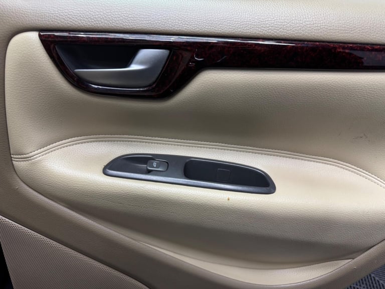 2002 Volvo S60 2.0T S 4dr SALOON Petrol Automatic