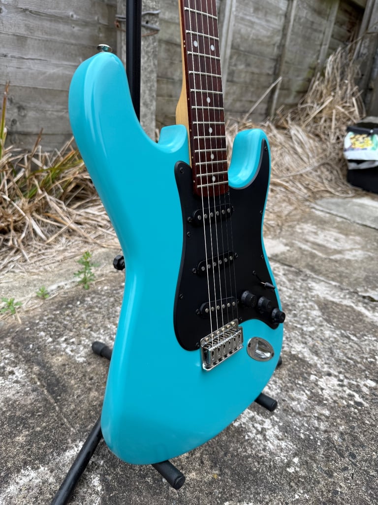 Custom Stratocaster electric guitar professionally setup & new strings 