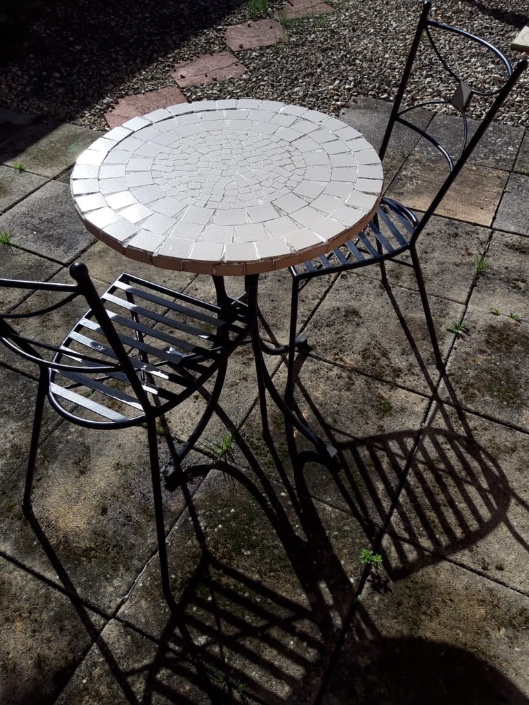 image for Garden table & 2 Chairs