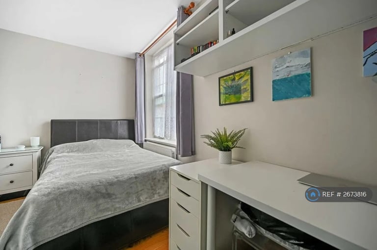 3 bedroom flat in Tilson House, London, SW2 (3 bed) (#2673816)