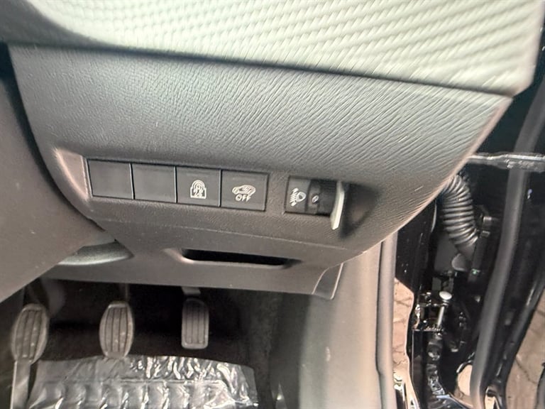 2025 Peugeot 208 1.2 PureTech Allure Hatchback 5dr Petrol Manual Euro 6 (s/s) (100 ps) Hatchback ...