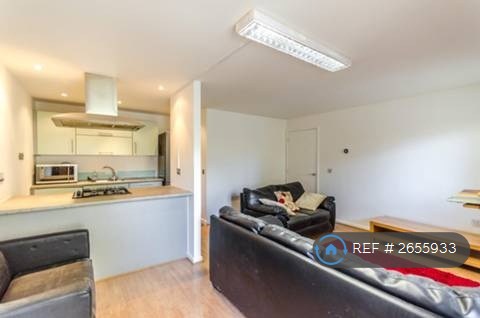 2 bedroom flat in Pelling Street, London, E14 (2 bed) (#2655933)