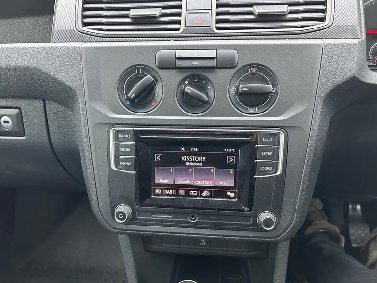 2018 Volkswagen Caddy 2.0 TDI BlueMotion Tech 102PS Startline Van NO VAT PANEL VAN Diesel Manual