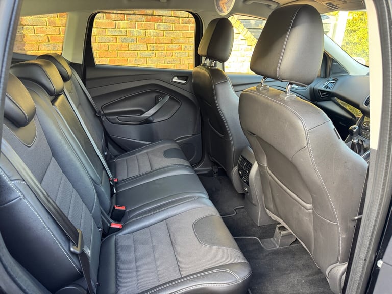 2016 FORD KUGA TITANIUM 1.5 PETROL ECO BOOST SUV MANUAL + 10 FORD SERVICES 